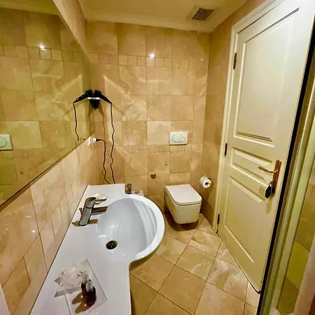 Quirinale Luxury Bed and Breakfast 3*